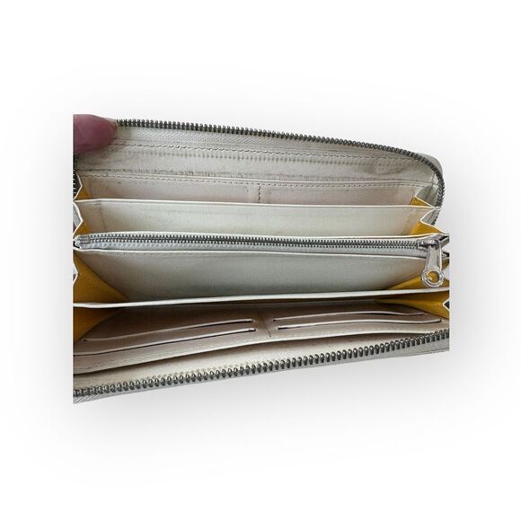 Goyard White Goyardine Matignon GM Wallet - Picture 10 of 13